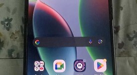 Good
													Motorola Razr (2023) - Unlocked, Sage, 128 GB, 8 GB, photo 1 of 5