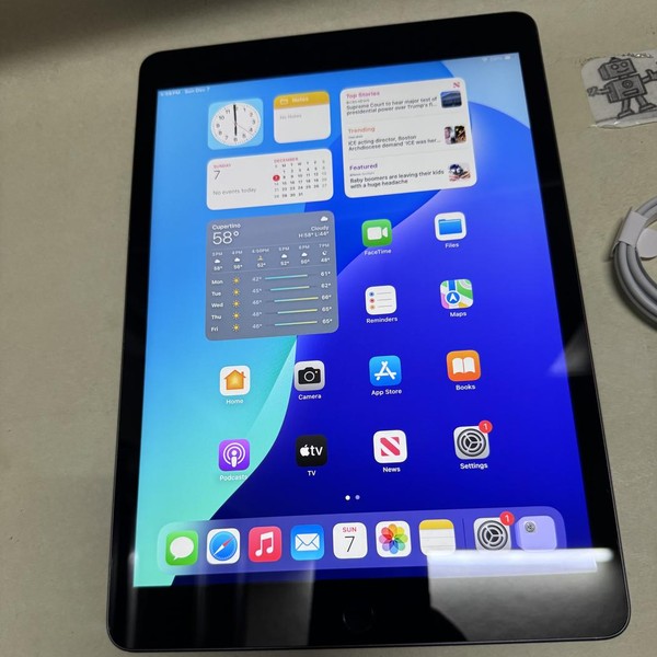 Apple iPad 9th Gen - Wi-Fi, 64 GB, Gray, A2602