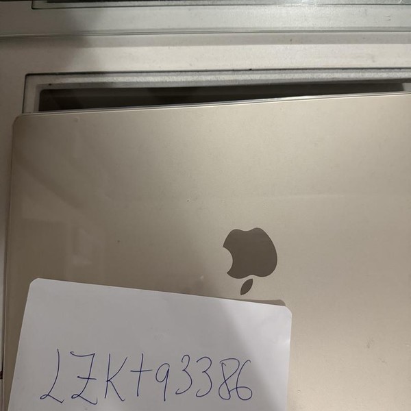 MacBook Air 2024 (M3) - 15 inch - 256 GB, Starlight, 16 GB, Apple M3, 10-core GPU