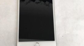 Mint
													Apple iPhone 6S Plus - Unlocked, Silver, 16 GB, A1687, photo 2 of 5
