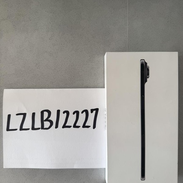 Apple iPhone Air - Unlocked, 256 GB, Space Black, A3260