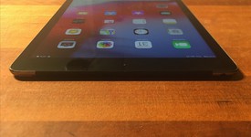 Good
													Apple iPad Air 2 - Verizon, Silver, 16 GB, photo 6 of 6