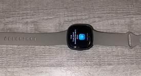 Good
													Fitbit Versa 4 - Graphite, photo 3 of 8