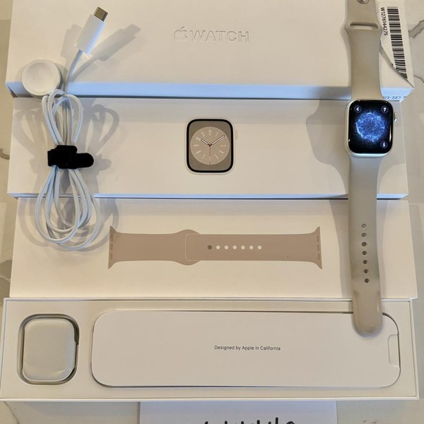 Apple Watch Series 8 41mm - Unlocked, Starlight, A2772 - Cellular, Aluminum