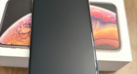 Good
													Apple iPhone Xs - Unlocked, Gold, 64 GB, A1920, photo 2 of 14