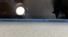 Mint
													Apple iPad 10th Gen - Unlocked, Blue, 64 GB, A2757, photo 4 of 6