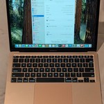 Good MacBook Air 2020 - 13 inch - 256 GB, Gold, 8 GB, Intel Core i3