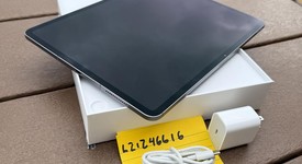 Good
													Apple iPad Air 13" (M2) 2024 - Unlocked, Gray, 256 GB, A2899, photo 5 of 5