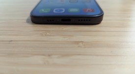 Mint
													Apple iPhone 16 - Verizon, Black, 128 GB, A3081, photo 3 of 9