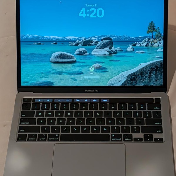 MacBook Pro 2020 - 13 inch - 512 GB, Gray, 16 GB, Intel Core i5