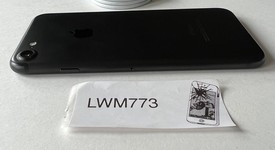 Good
													Apple iPhone 7 - Unlocked, Black, 32 GB, A1660, photo 3 of 9
