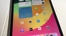 Good
													Apple iPad Pro 12.9" 2nd Gen 2017 - Unlocked, Gray, 256 GB, photo 1 of 6