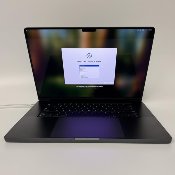 MacBook Pro 2024 - 16 inch - 1 TB, Space Black, 48 GB, Apple M4 Max 16-core