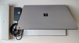 Mint
													Microsoft Surface Book 2 15" - I7, 512 GB, 16 GB, photo 1 of 9