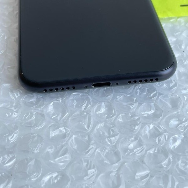 Apple iPhone SE 2nd Gen 2020 - Unlocked, Black, 256 GB, A2275