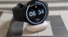 Mint
													Google Pixel Watch 4 - Wi-Fi, Black, 45mm, photo 3 of 8