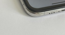 Good
													Apple iPhone Xs - Unlocked, Silver, 256 GB, A1920, photo 3 of 13