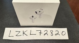 New
													Apple AirPods 4th Gen - Active Noise Cancellation, photo 3 of 3