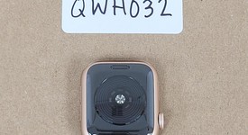 Mint
													Apple Watch SE 1st Gen 40mm - Unlocked, Gold, A2353 - Cellular, Aluminum, photo 4 of 6