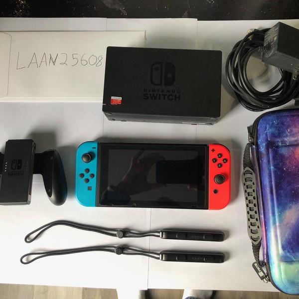 Nintendo Switch - Red & Blue, 32 GB