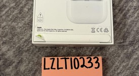 New
													Apple AirPods 3rd Gen - MagSafe Case, photo 2 of 2