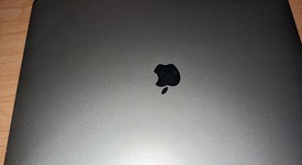 Good
													MacBook Pro 2016 (With Touch Bar) - 15" - Silver, 2 TB, 16 GB, photo 1 of 6