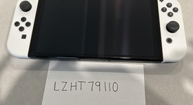 Mint
													Nintendo Switch - OLED - White, 64 GB, photo 5 of 8