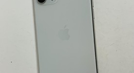 Good
													Apple iPhone 11 Pro Max - Unlocked, Silver, 256 GB, A2161, photo 3 of 9