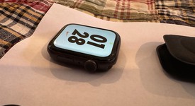Good
													Apple Watch Series 6 44mm - Unlocked, Gray, A2294 - Cellular, Nike, photo 5 of 9