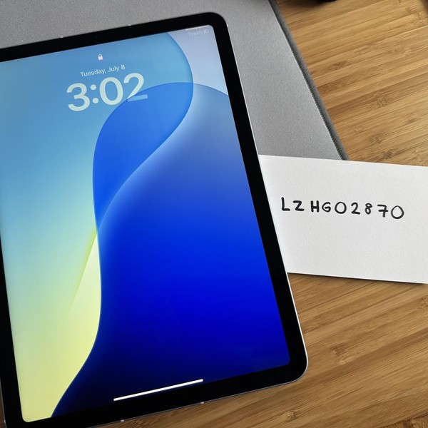 Apple iPad Air 4th Gen - Unlocked, 256 GB, Sky Blue, A2324