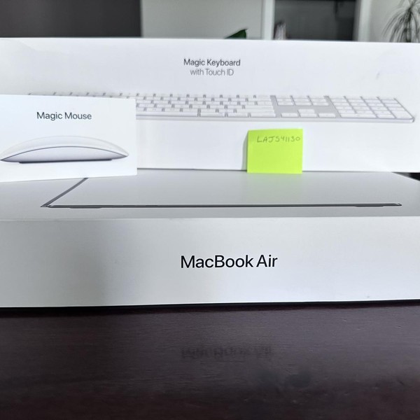 MacBook Air 2026 (M5) - 15 inch - 1 TB, Midnight, 16 GB, Apple M5 10-Core (10-core GPU)