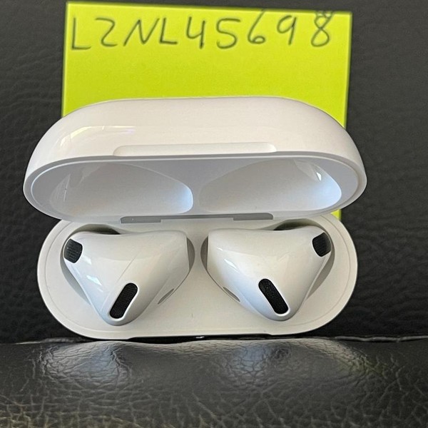 Apple AirPods 4th Gen - Standard