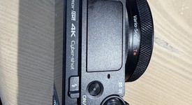 Mint
													Sony Cyber-shot RX100 VII, photo 4 of 22