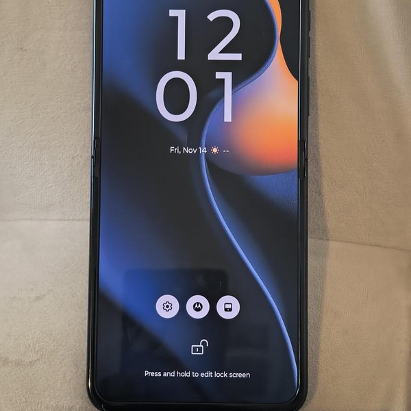 Motorola Razr (2025) - Unlocked, 256 GB, Blue, 8 GB