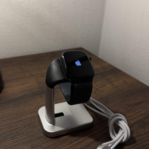 Apple Watch Series 10 46mm - Silver, A2999 - GPS, Aluminum