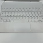 Used Apple Magic Keyboard for iPad Air - White, 13-inch (M3)