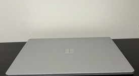 Good
													Microsoft Surface Laptop 2 - I5, Platinum, 128 GB, 8 GB, photo 5 of 7
