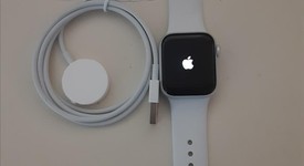 Mint
													Apple Watch Series 6 40mm - Unlocked, Silver, A2293 - Cellular, Aluminum, photo 3 of 10