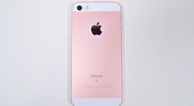 Good
													Apple iPhone SE 1st Gen 2016 - Unlocked, Rose Gold, 128 GB, A1662, photo 3 of 8
