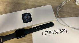 Mint
													Apple Watch SE 2nd Gen 40mm - Midnight, A2722 - GPS, Aluminum, photo 1 of 12