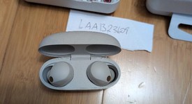 Used
													Sony WF-1000XM5 - Silver, photo 3 of 5