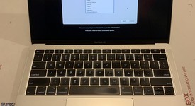 Good
													MacBook Air 2019 - 13" - I5, Silver, 256 GB, 16 GB, photo 1 of 7