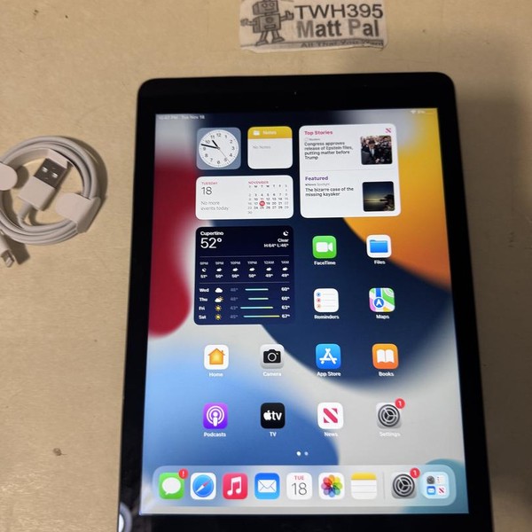 Apple iPad Air 2 - Wi-Fi, Gray, 128 GB