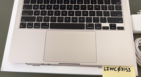 Mint
													MacBook Air 2022 - 13" - Apple M2, Starlight, 256 GB, 16 GB, photo 2 of 8