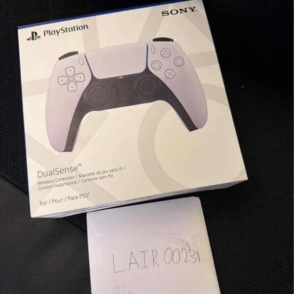 DualSense Wireless Controller - White