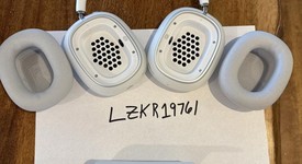 Used
													Apple AirPods Max - Silver, photo 1 of 4