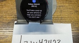 Good
													Samsung Galaxy Watch5 - Unlocked, Graphite, 40mm, photo 1 of 4