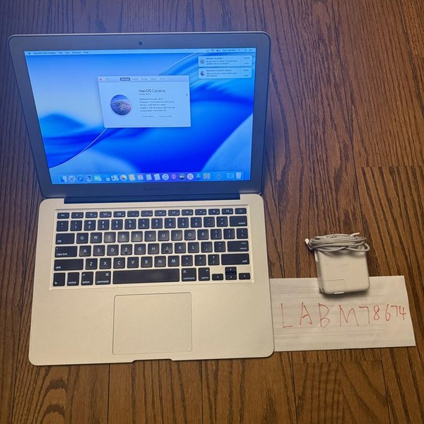 MacBook Air 2017 - 13 inch - 256 GB, Silver, 4 GB, Intel Core i5