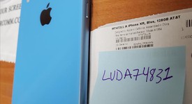 Good
													Apple iPhone Xr - AT&T, Blue, 128 GB, A1984, photo 4 of 7