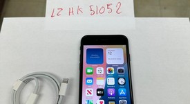 Mint
													Apple iPhone SE 3rd Gen 2022 - Unlocked, Midnight, 64 GB, A2595, photo 2 of 8